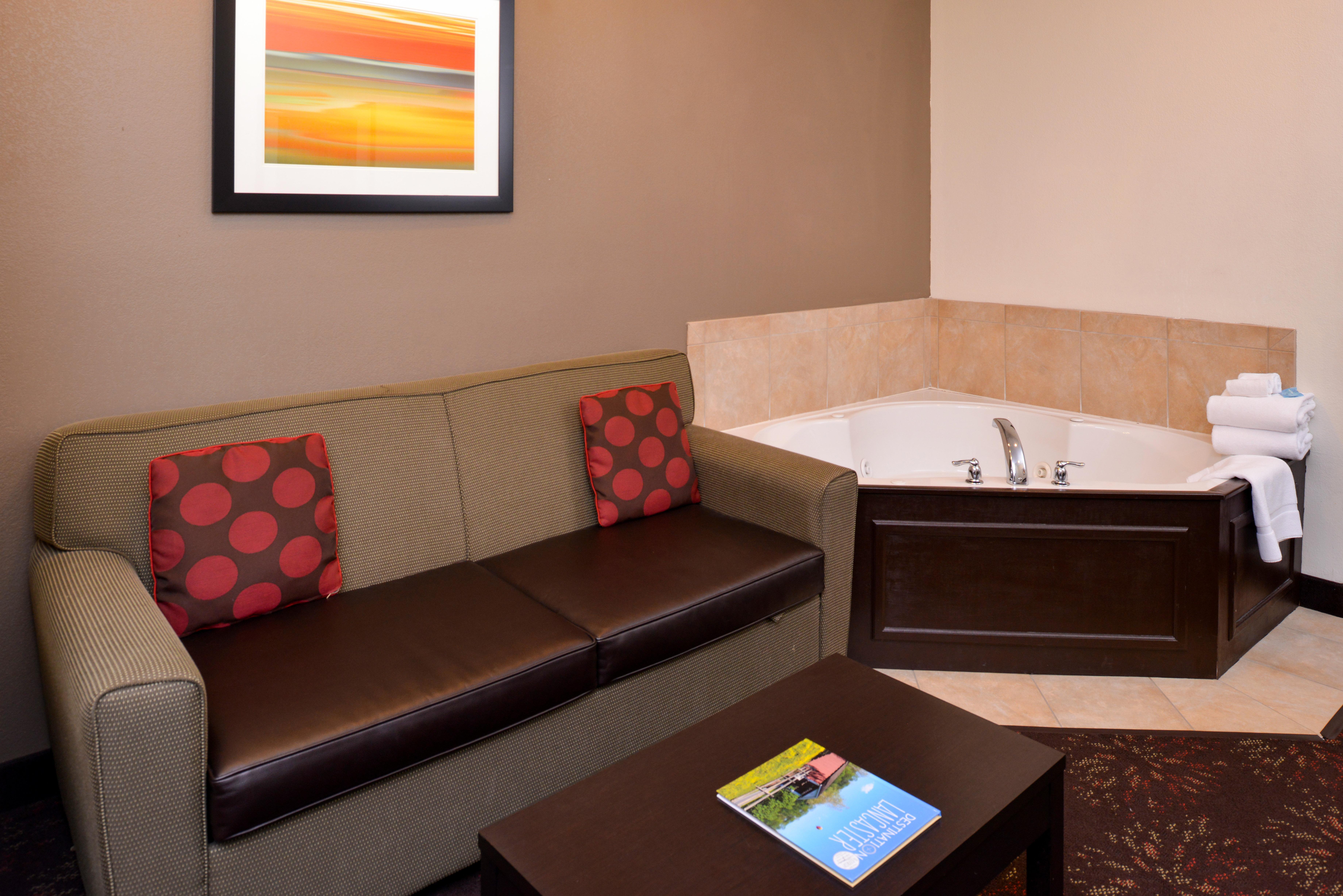 Holiday Inn Express Hotel & Suites Lancaster-Lititz By Ihg Ngoại thất bức ảnh
