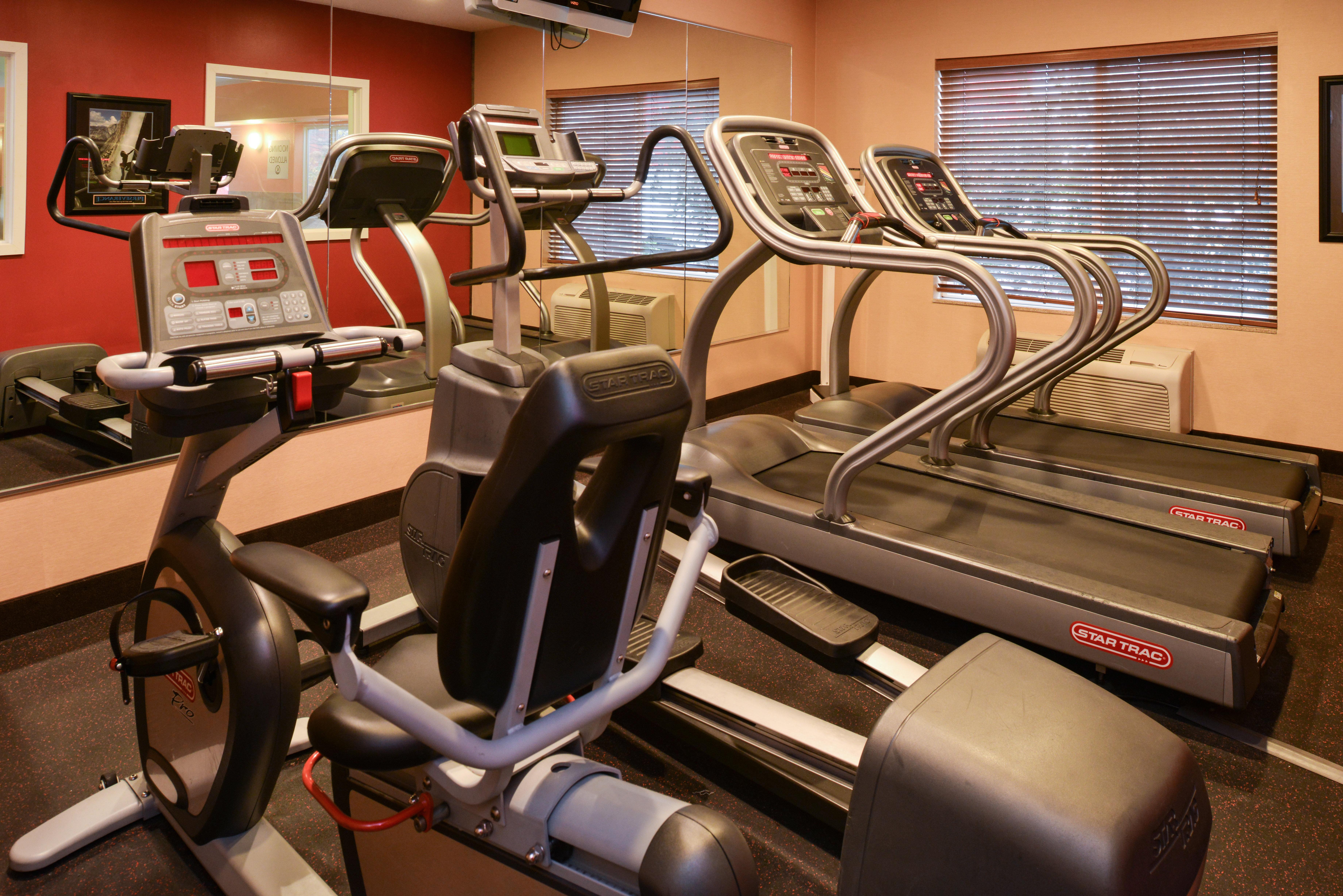 Holiday Inn Express Hotel & Suites Lancaster-Lititz By Ihg Ngoại thất bức ảnh