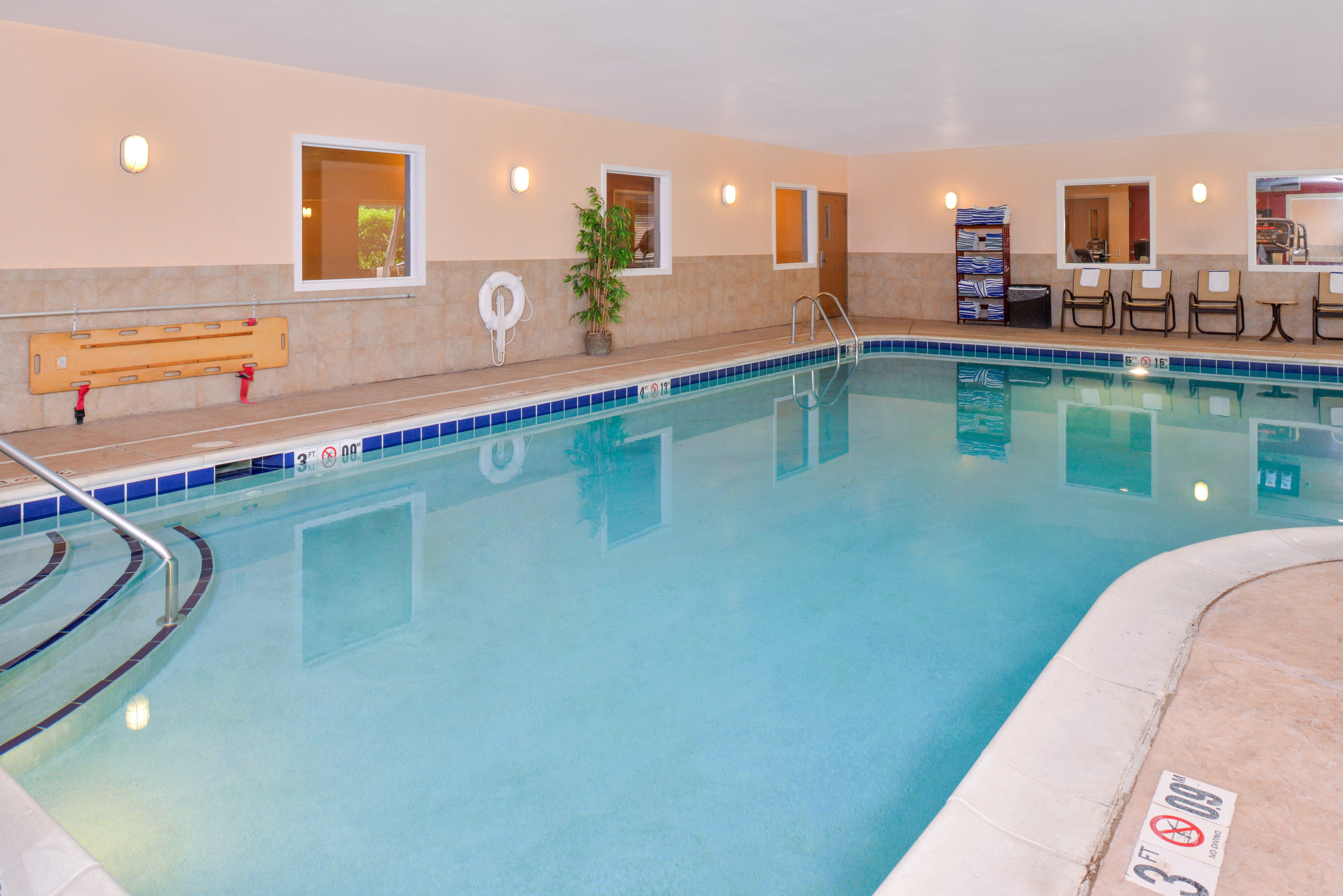 Holiday Inn Express Hotel & Suites Lancaster-Lititz By Ihg Ngoại thất bức ảnh